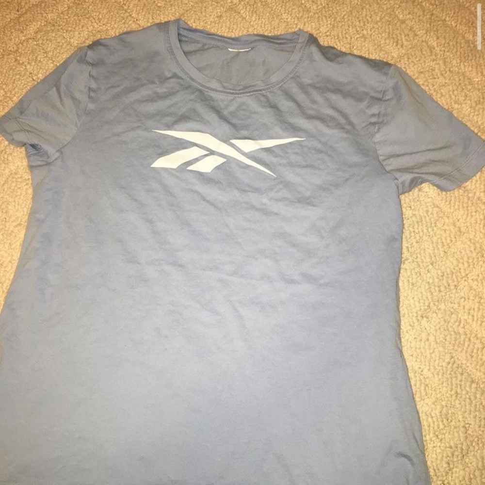 Vintage women’s Reebok shirt